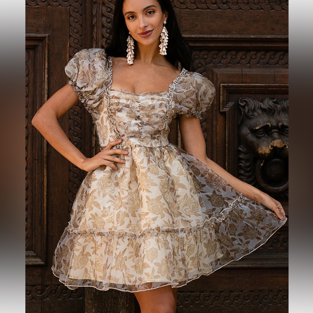 Perla dress in neutral floral